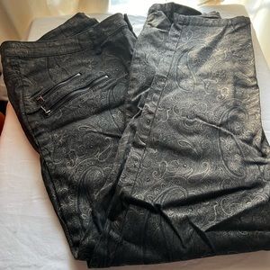 Monroe and main dress pants back/gold paisley